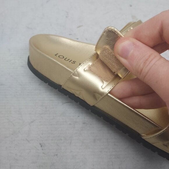 Louis Vuitton Gold Buckle Bom Dia Monogram Flat Slide Sandal - Picture 9 of 14